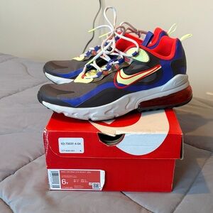 Nike Kids Air Max 270 size 6